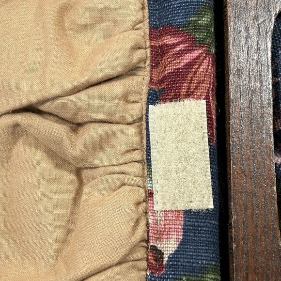 Vintage Carpetbags Of America Blue Multicolor Floral Bag With Wooden Handles - Picture 15 of 16